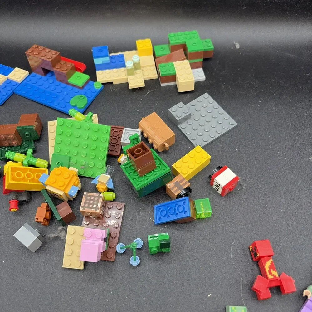 Lego Minecraft Lot - 21164,21140, 21177 W Manuals